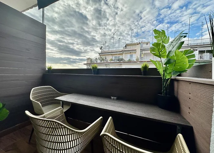 Four Seasons - The Crown 塞萨洛尼基